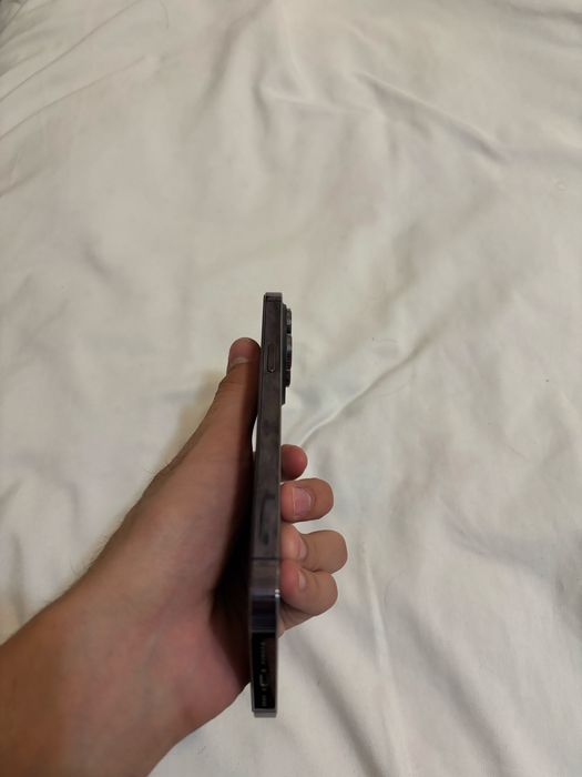 Iphone 14 pro max xolat idyal karopka dakmenti bor  xamanarsasga javop