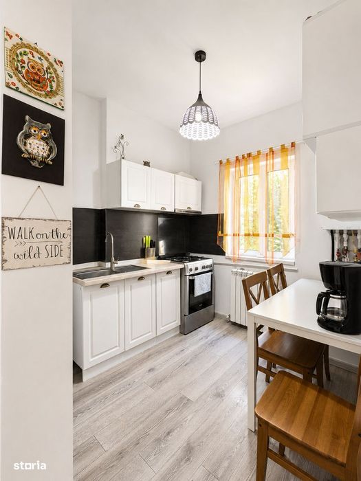 0% Comision | 2 Camere cu farmec 70MP | Renovat 2023, tavane inalte, F
