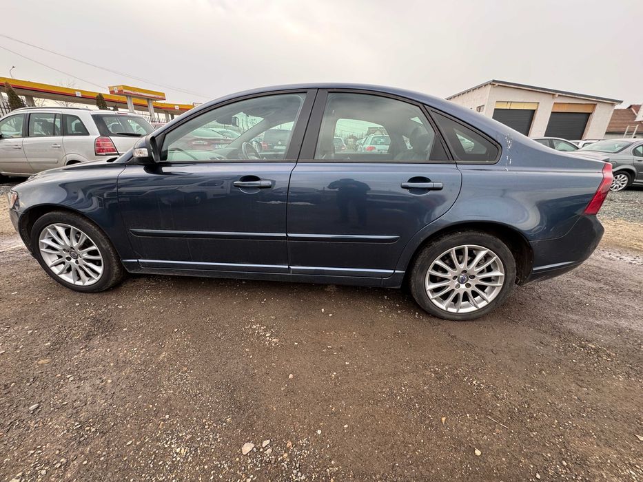 Dezmembrez Volvo S40 an 2010 1.6 Diesel 109 cp cutie Manula 6+1 Trepte