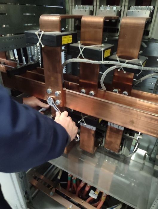 Elektrik 24/7 Промышленный электромонтиор