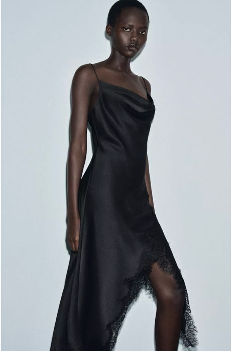 Нови с етикет рокли ZARA