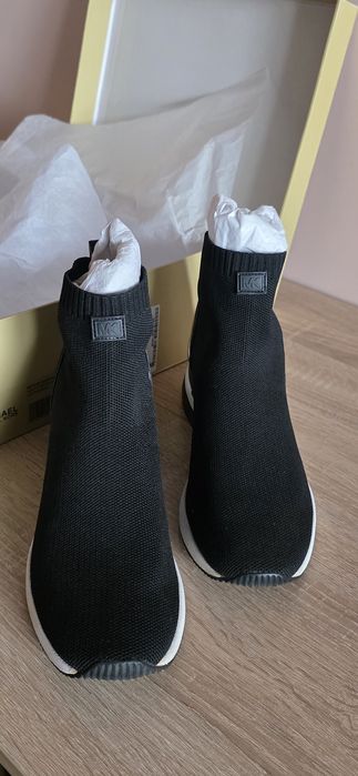 Michael Kors Skyler Bootie, 39