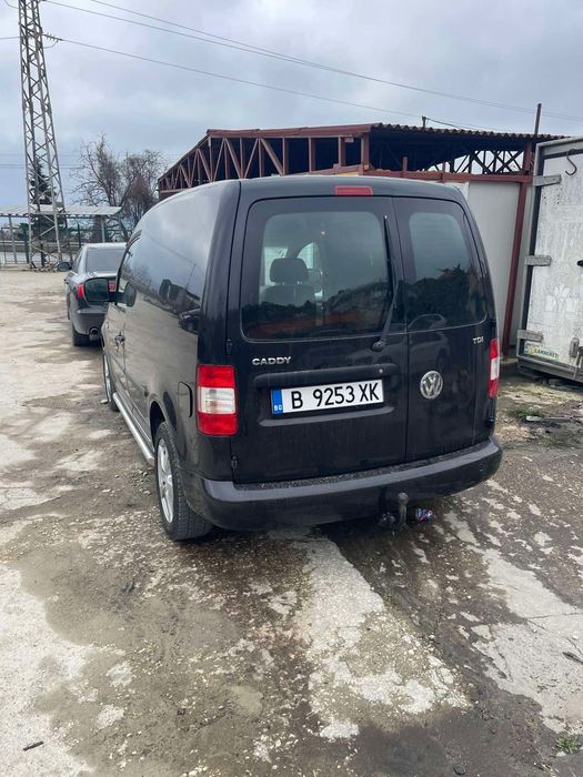Продавам Volkswagen Caddy