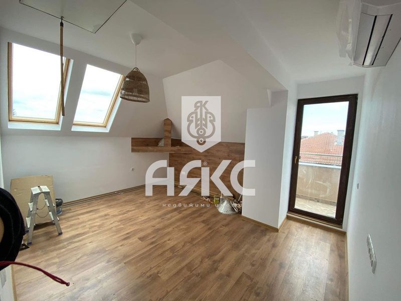 Продава се Тристаен апартамент в София, Орландовци - 150 кв.м за 918 €/кв.м - Снимка #6