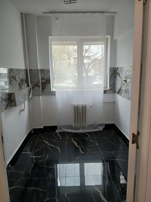 Proprietar vând Ap 2 cam SD circular et 1 fără risc Podu Roș