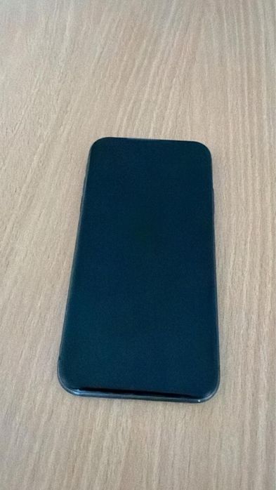 Iphone 11 в хорошем состоянии