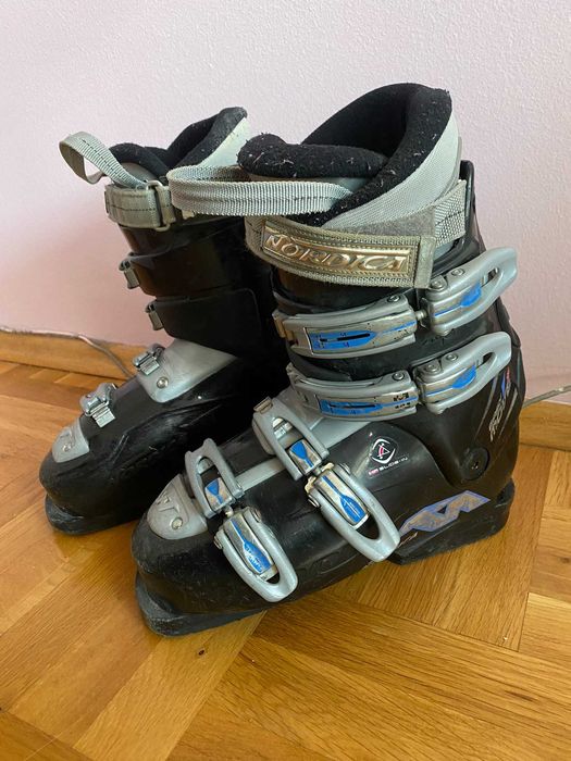 Ски обувки Nordica