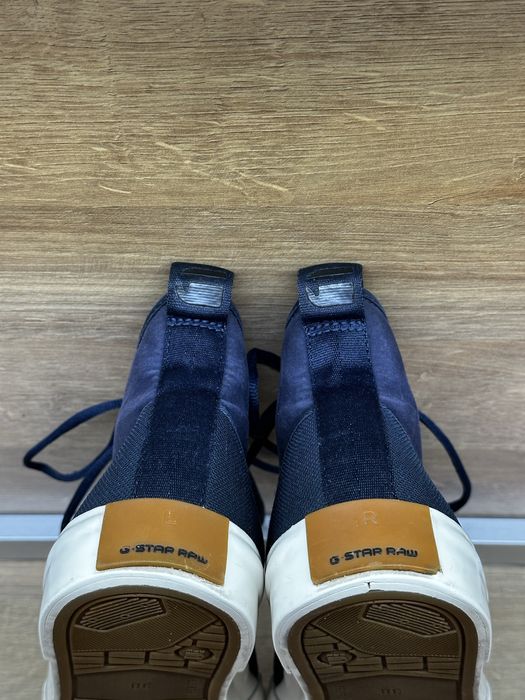 Продават се женски кецове/ сникърси/ обувки G-Star в размер 38 EU