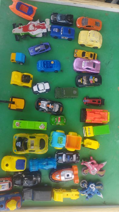 Машинки детские б/у