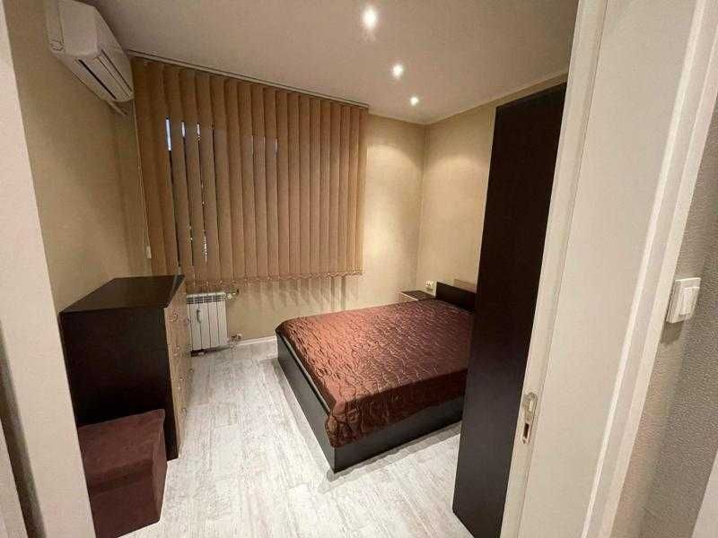 Продава се Двустаен апартамент в София, Хладилника - 74 кв.м за 1838 €/кв.м - Снимка #3