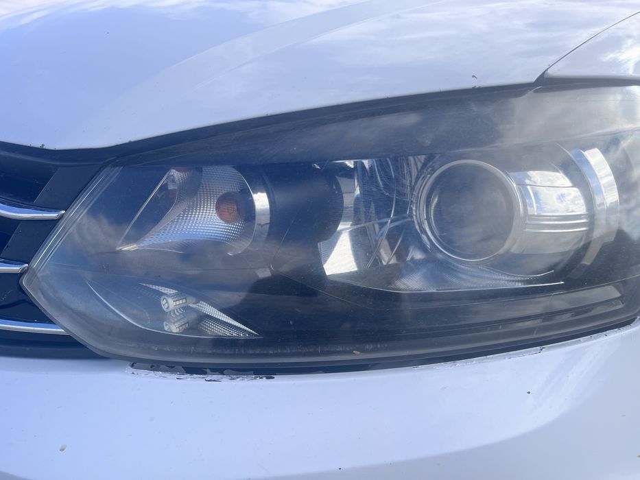 Фары би лед поло седан пара