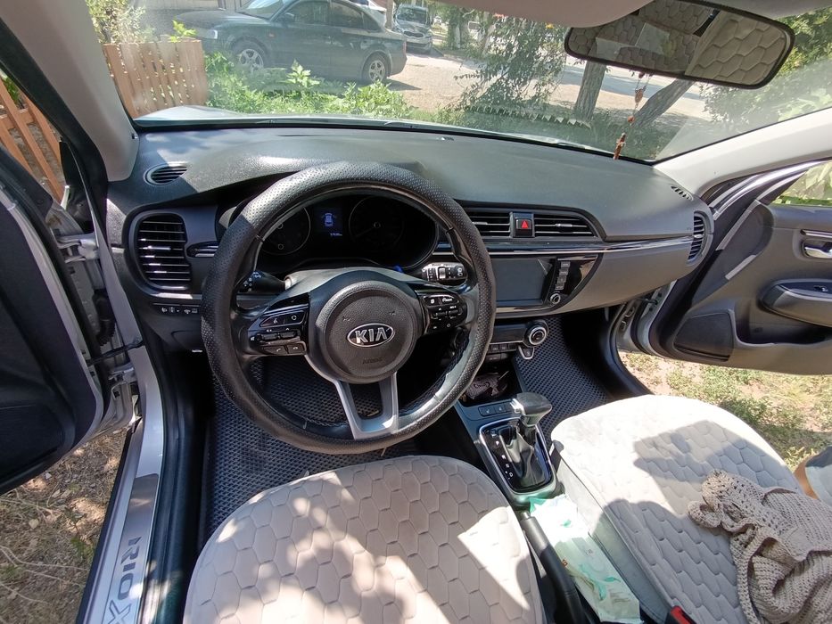 Продам Киа Рио X-Lain