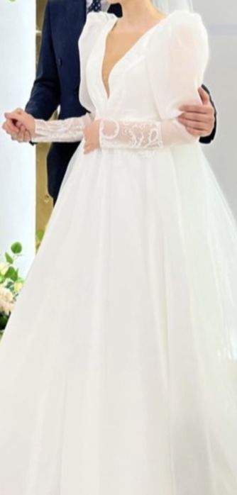 Свадебное платье продам