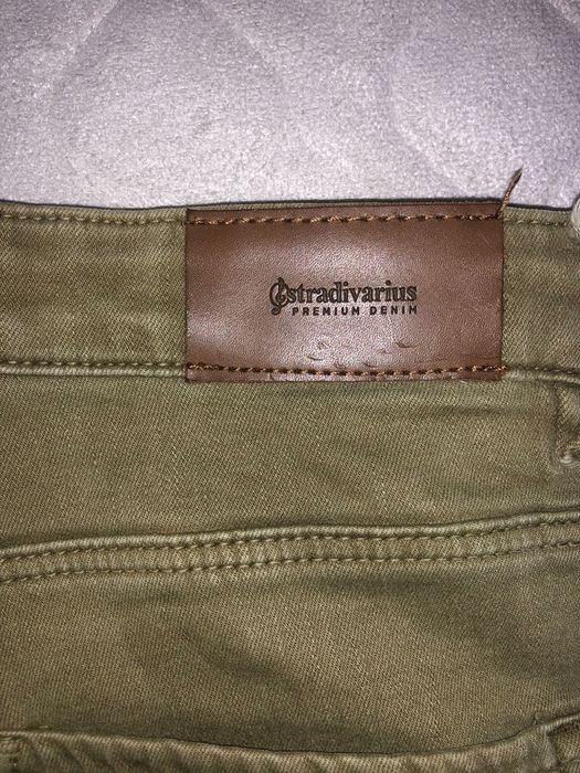 Blugi skinny Stradivarius cu talie înaltă