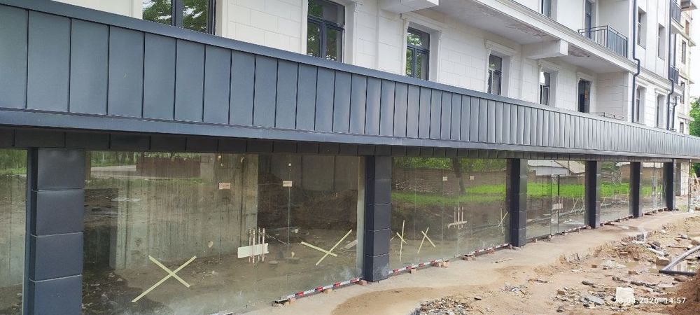 Срочно продаётся коммерческое помещение 550 кв.м г.Чирчик