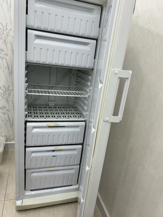 Морозильник Indesit