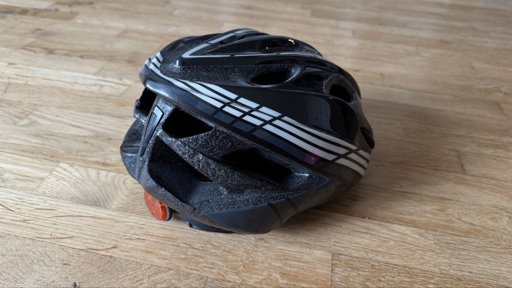 Велошлемы фирменные