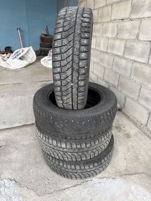Продам Зимнюю резину