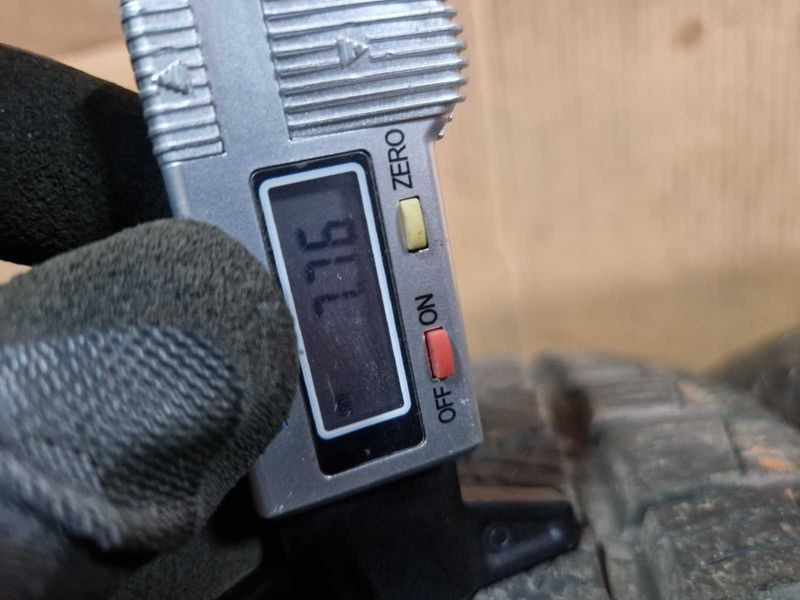 4 Barum R18 225/60
зимни гуми 
DOT4020
