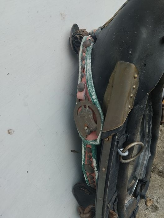 Ретро огледало от конски хамут