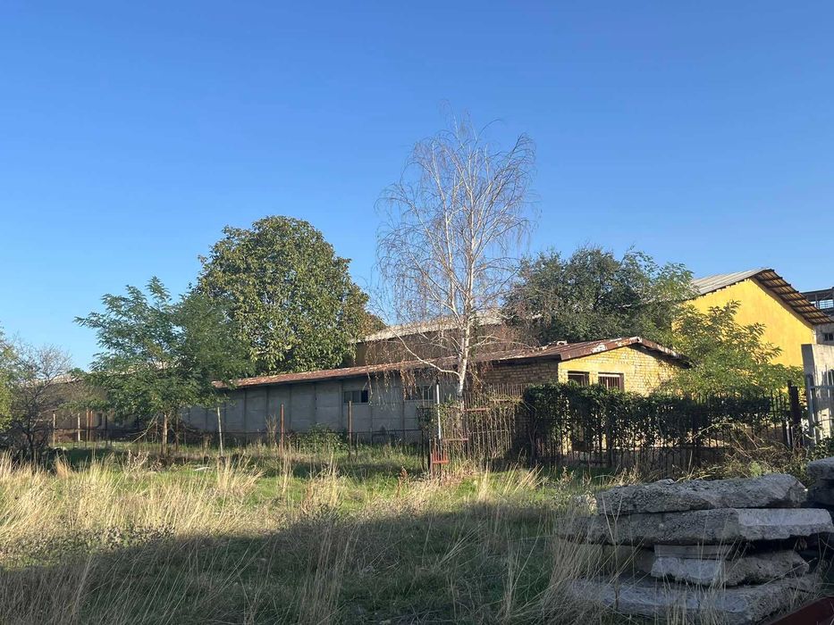 Продава се Промишлена сграда в с. Ведраре, Област Пловдив - 2200 кв.м за 105 €/кв.м - Снимка #2