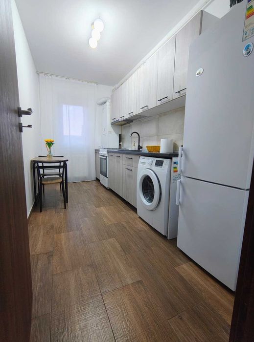 Proprietar Inchiriez apartament 2 camere Militari Residence Tineretului |Parcare| Bucatarie inchisa |