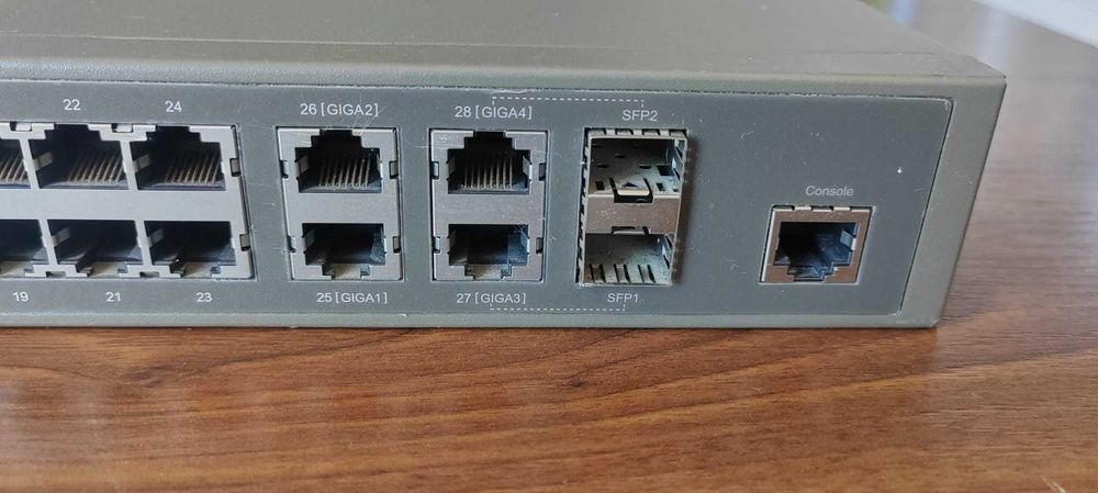 Switch TP-Link TL-SL5428E Managed L2 24 porturi + Gigabit + SFP (rack)