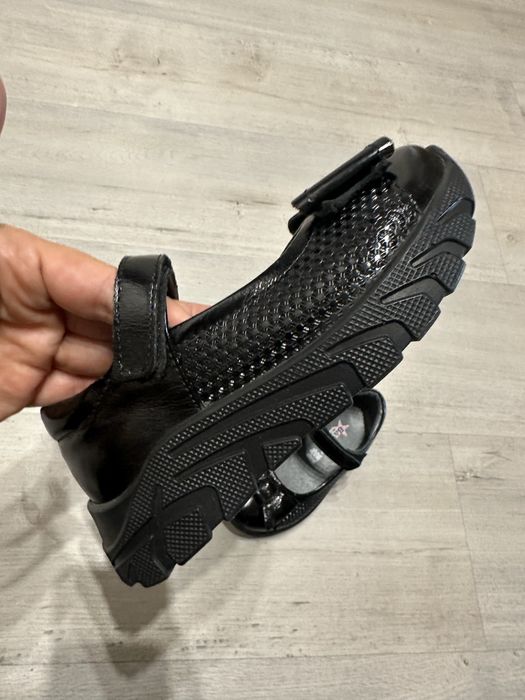 Туфли для девочки 26рр