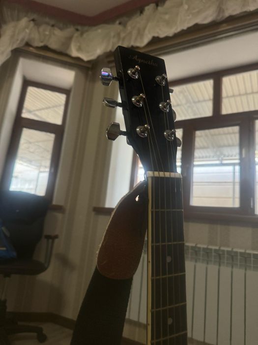 Акустическая гитара Agnetha