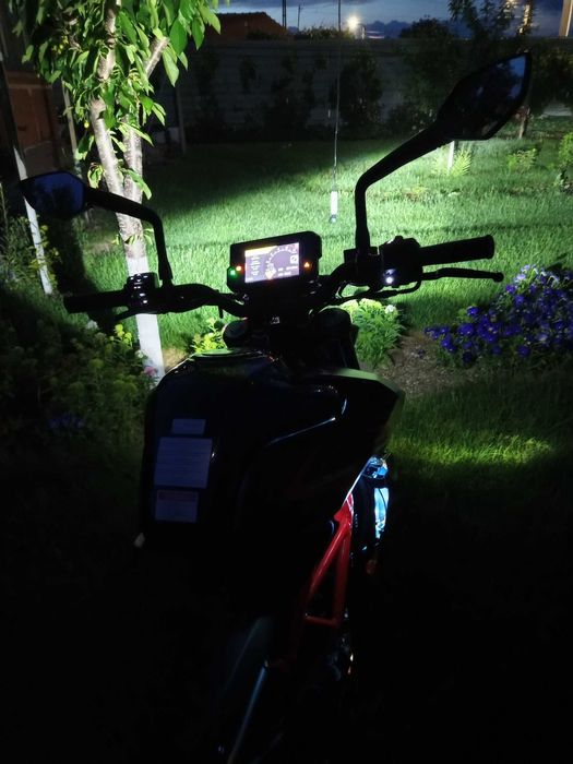 Ktm Duke 125 motocicleta A1