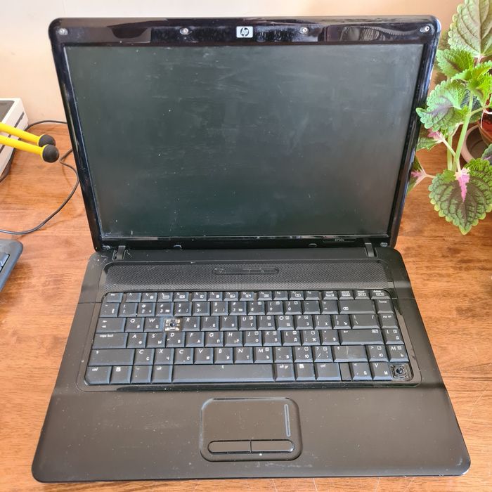 Ноутбук б/у продам, старый модель, HP Compak 6730s