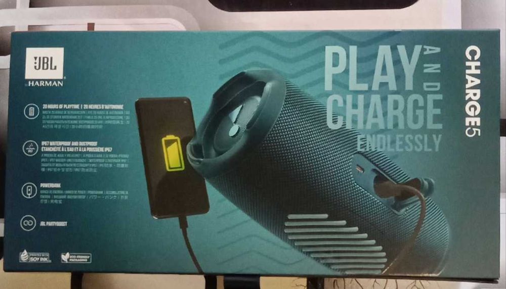 Продам колонку JBL CHARGE 5