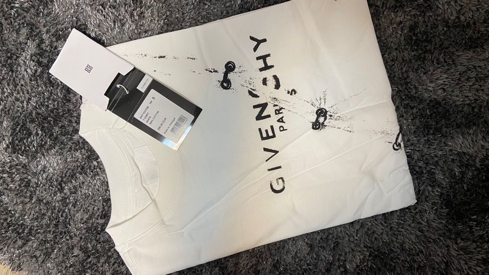 Тениски Balenciaga Armani Givanchy Moschino