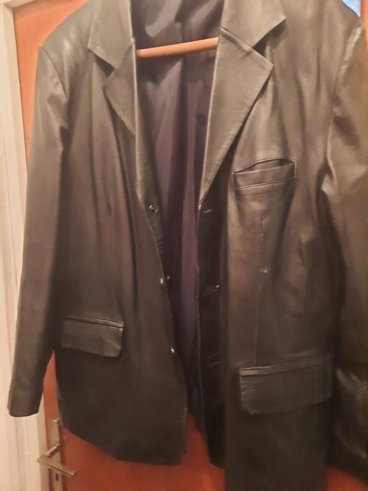 vând sacou piele