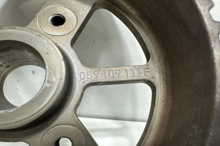 Pinion ax came  059109111f Audi A6 4B/C5 seria