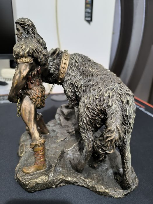 Vind Statuete din Metal, inpecabile, Noi Nouțe!