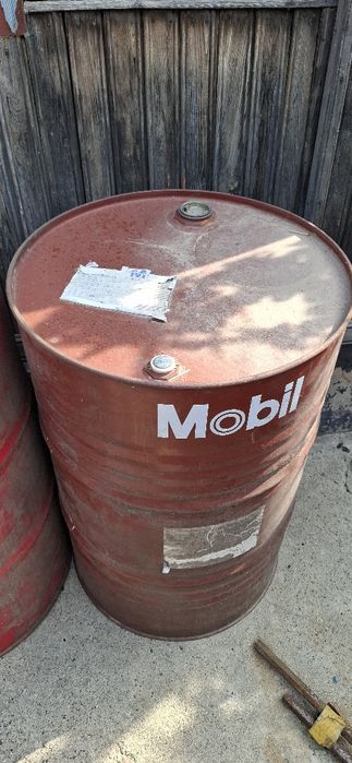 Бочки 2шт 200литров металлические