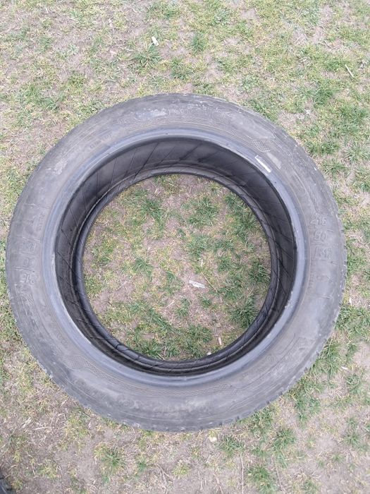 Vând 2 cauciucuri vara/ 2 cauciucuri M+S