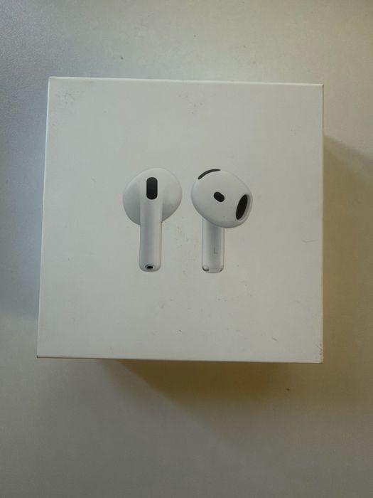 Apple airpods 4.