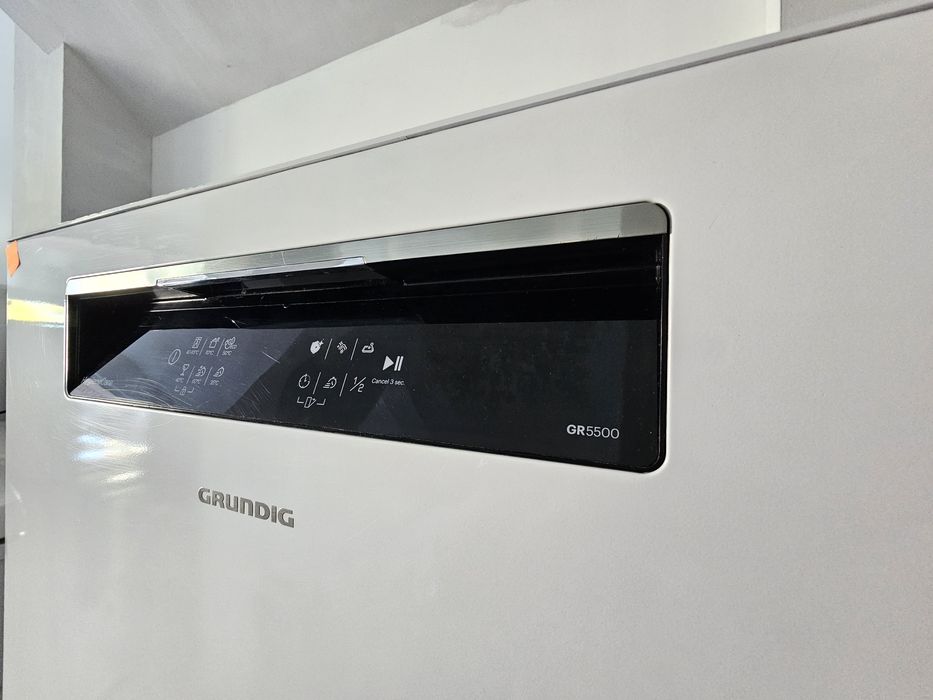 Съдомиялна за частично вграждане Grundig