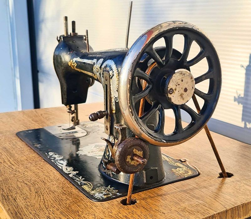 Крачна шевна машина Балкан