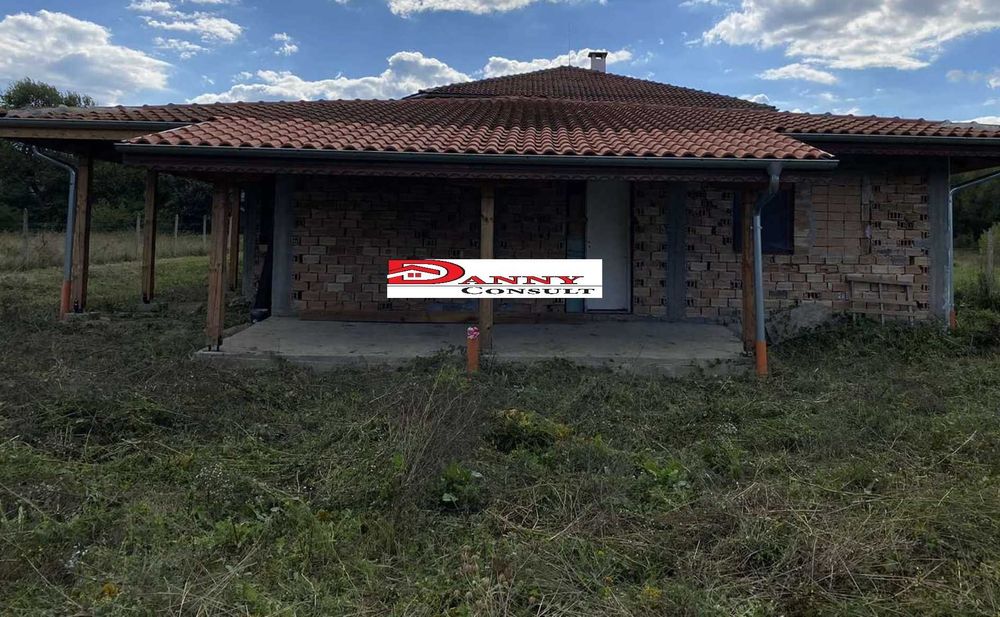 Новопостроена къща в с. Чакали - Еленски балкан