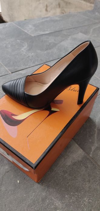 Pantofi de dama negri