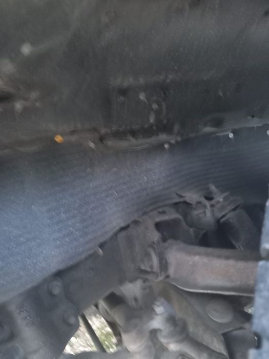 Vând Nissan Navara Pickup