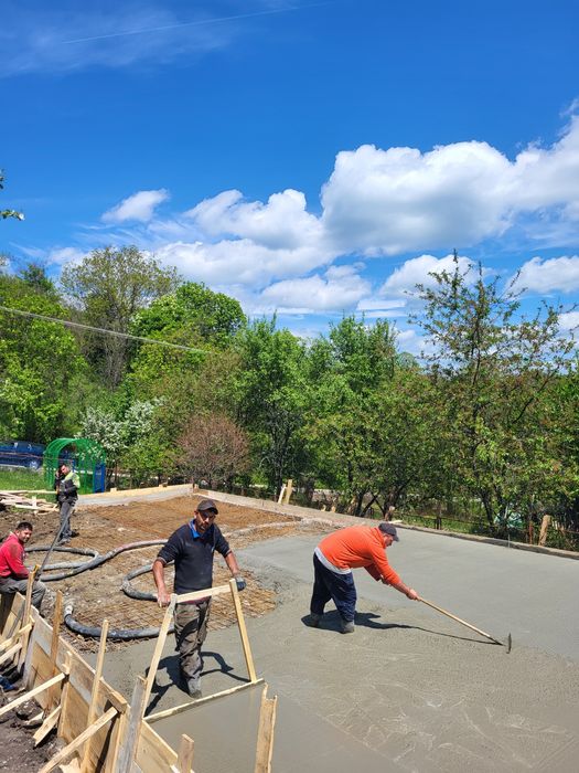 Executam acoperisuri si mansarde