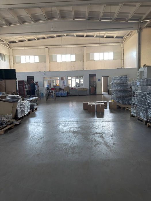 Продаётся 4 100 м² производственная база.