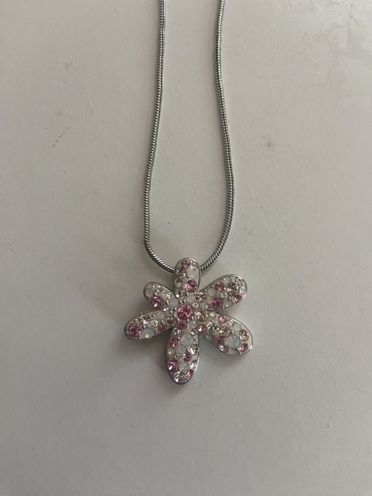 Колие Swarovski бяло розово цвете