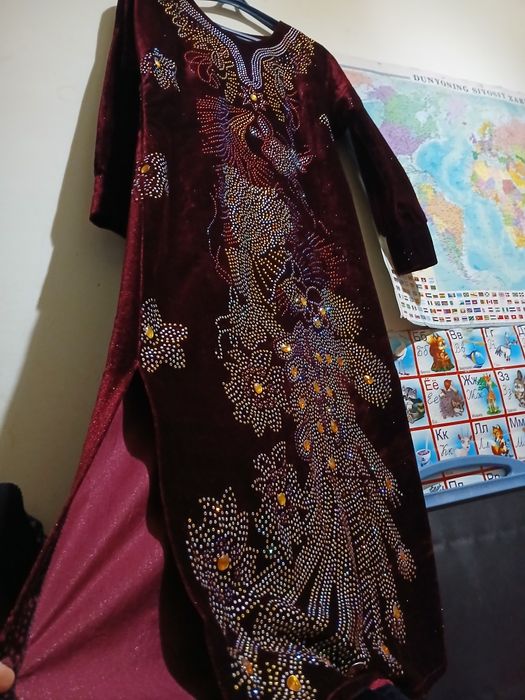 Платья вечерний для женщин