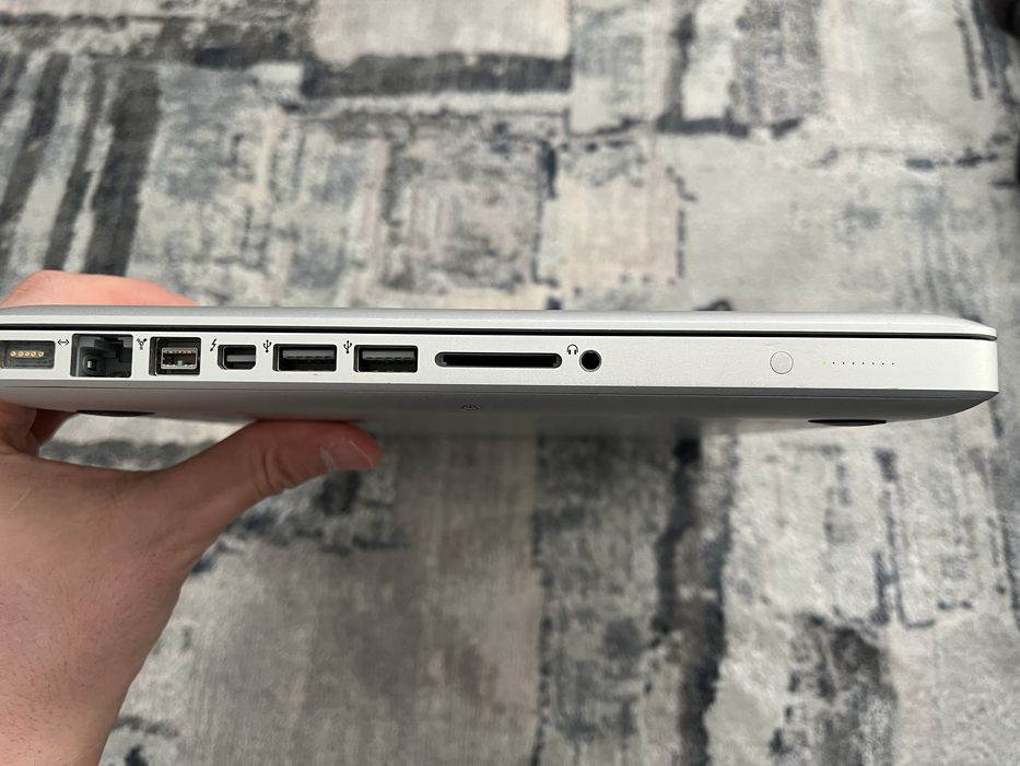 Ноутбук тоMacBook Pro 13" (Early 2012)