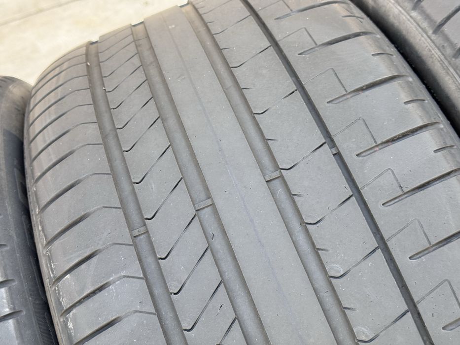 285/35/R21 255/40/R21 4бр летни Pirelli Pzero спорт пакет